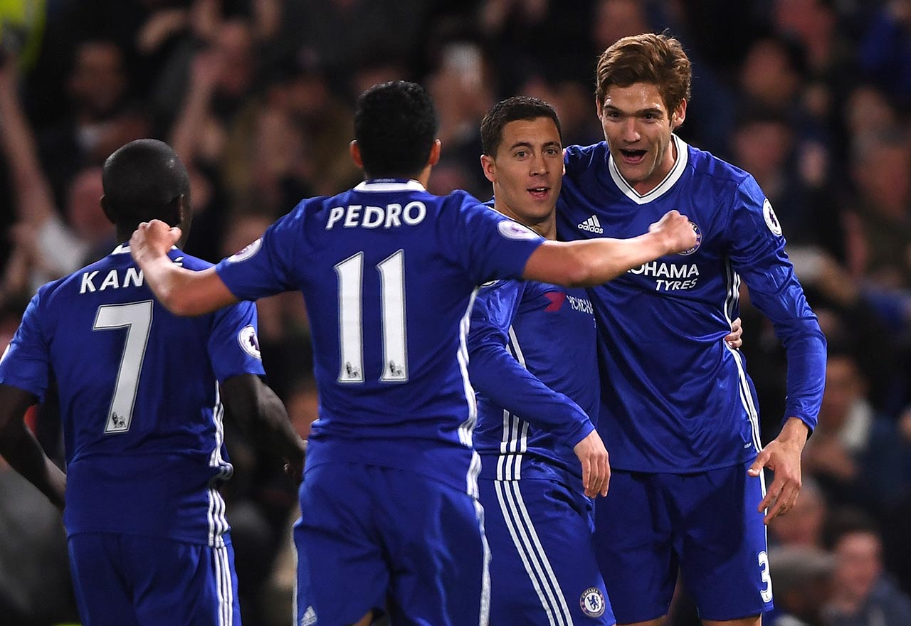 hazard celebrating against Man City