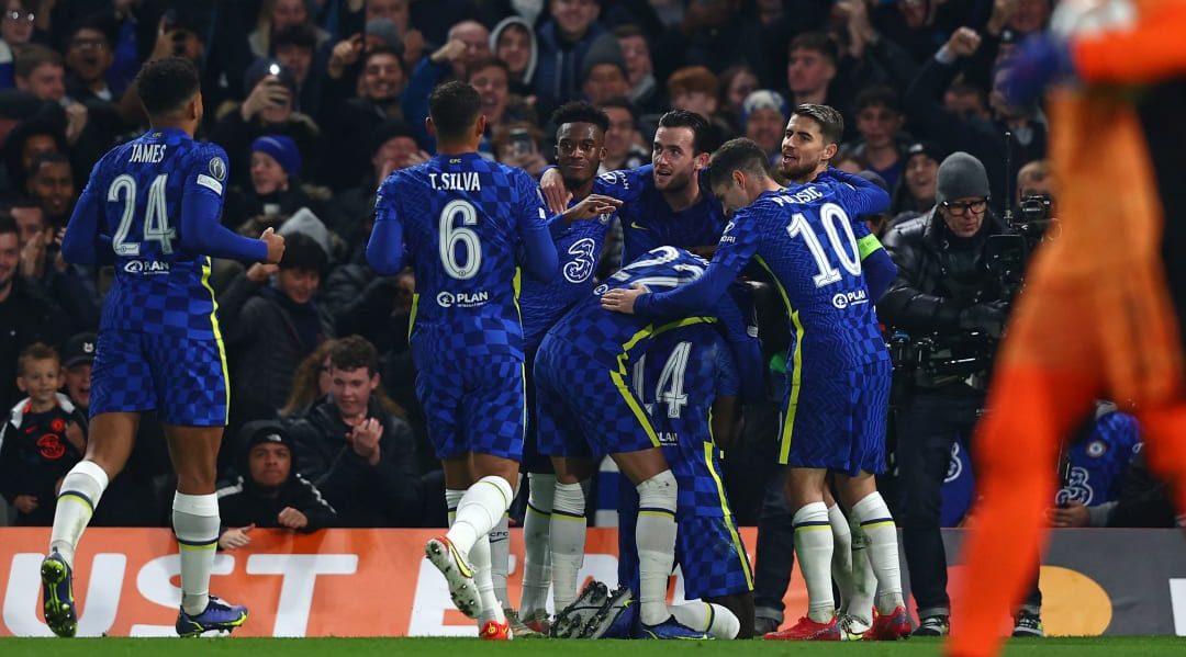Chelsea squad celebrates