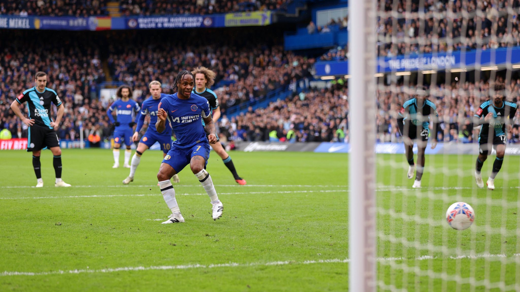 Sterling Missed Penalty Chelsea