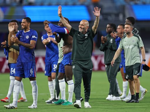 Enzo Maresca and Chelsea players celebrate win over Benfica SL at the FIFA Club World Cup in USA