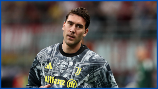 Dusan Vlahovic playing for Juventus.