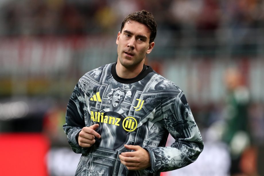 Dusan Vlahovic playing for Juventus.