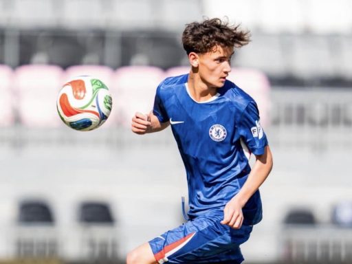 Arthur Barratt playing for Chelsea.