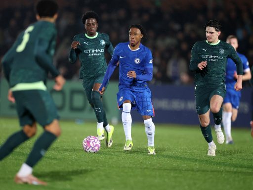 Sol Gordon on the ball.