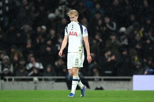 Lucas Bergvall playing for Spurs.