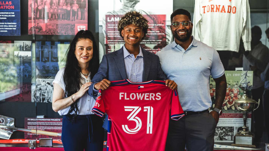 Benji Flowers signs for Dallas