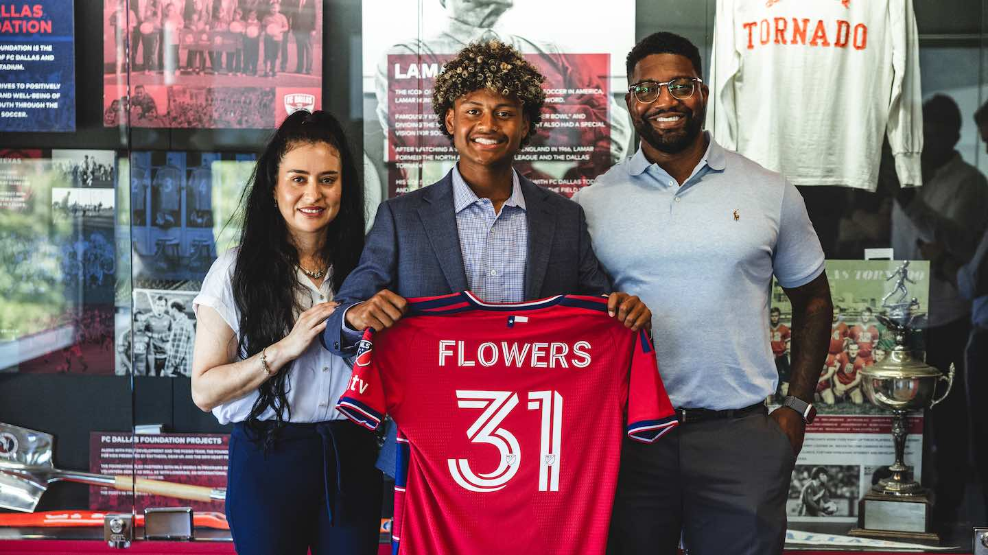 Benji Flowers signs for Dallas