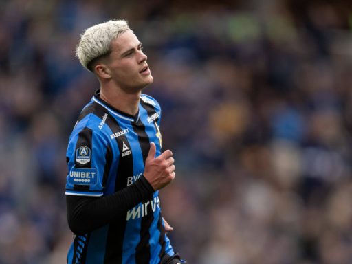 Robbie Ure playing for Sirius