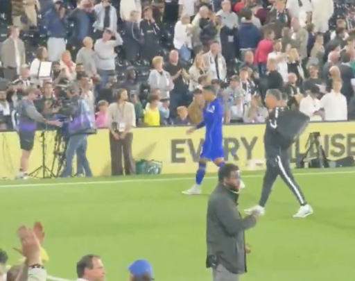 Enzo Fernandez walks off