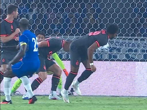 Moises Caicedo's strange trivela goal goes in