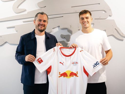 Marc Guiu signs for RB Leipzig