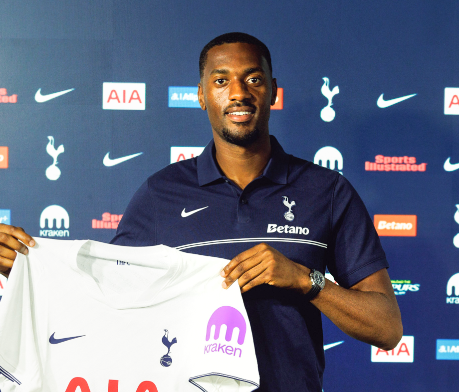 tosin joins tottenham hotspur